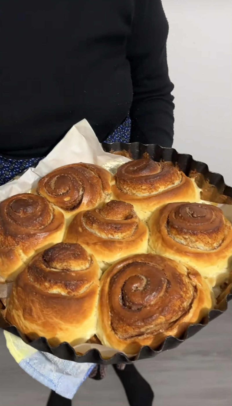 Rulouri scorțișoară 