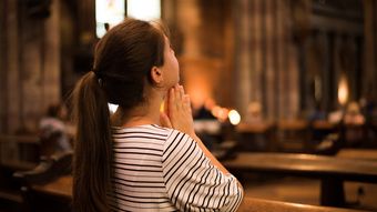 Nu uita să rostești această rugăciune pe data de 21 noiembrie! Obține putere și binecuvântare de Intrarea Maicii Domnului în Biserică