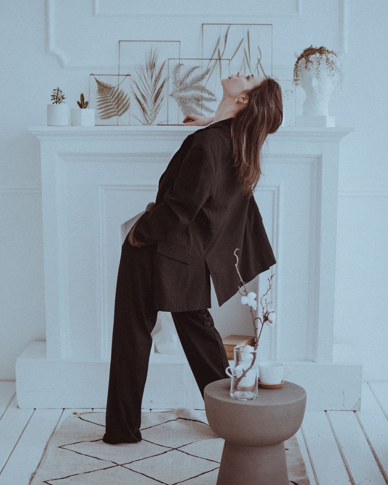 Ce articole vestimentare ți se potrivesc &icirc;n 2026, &icirc;n funcție de fiecare semn zodiacal