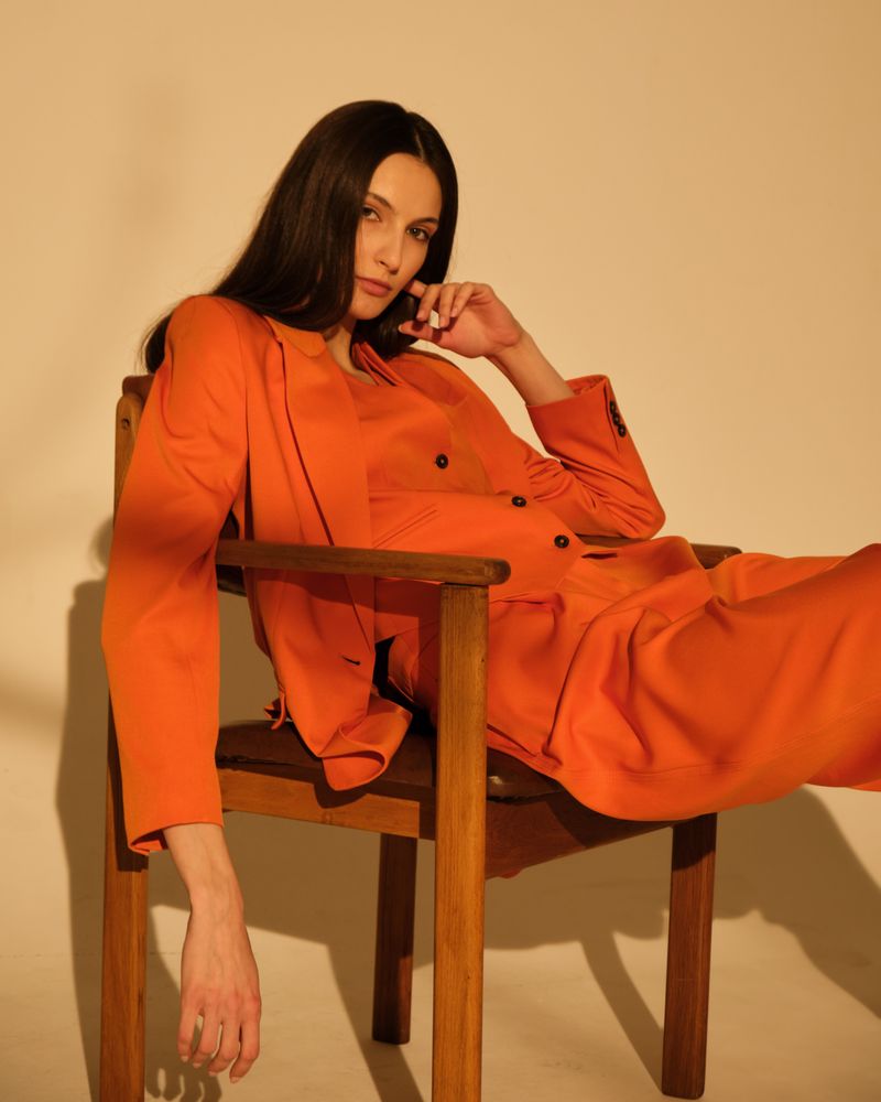 Ce articole vestimentare ți se potrivesc &icirc;n 2026, &icirc;n funcție de fiecare semn zodiacal