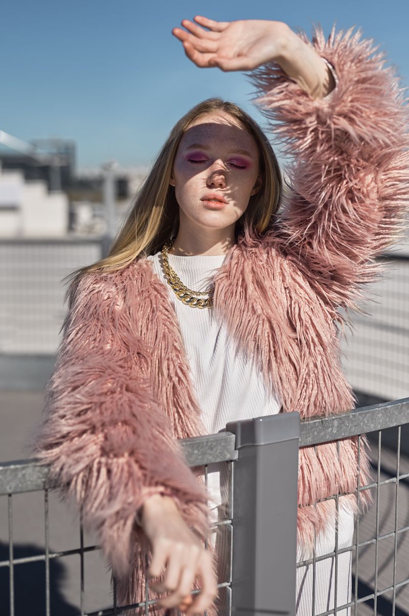 Ce articole vestimentare ți se potrivesc &icirc;n 2026, &icirc;n funcție de fiecare semn zodiacal