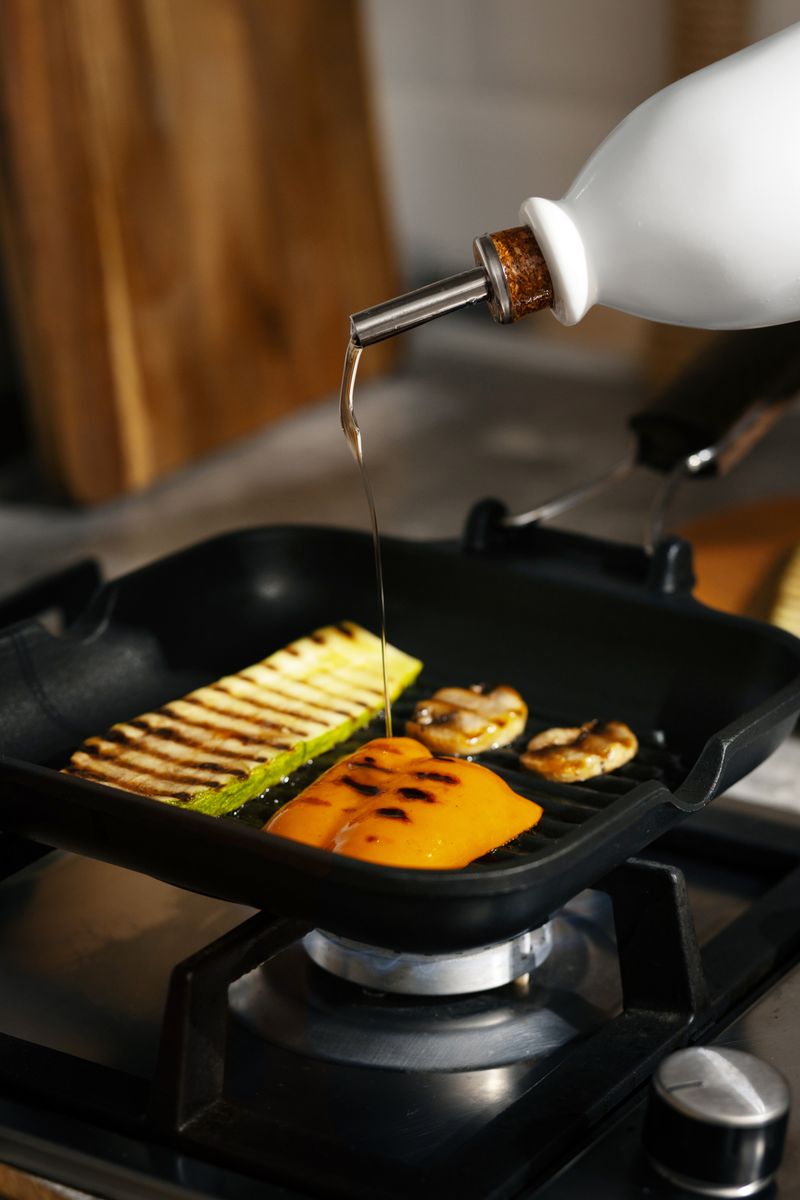 Cum se prăjesc carnea și ouăle corect