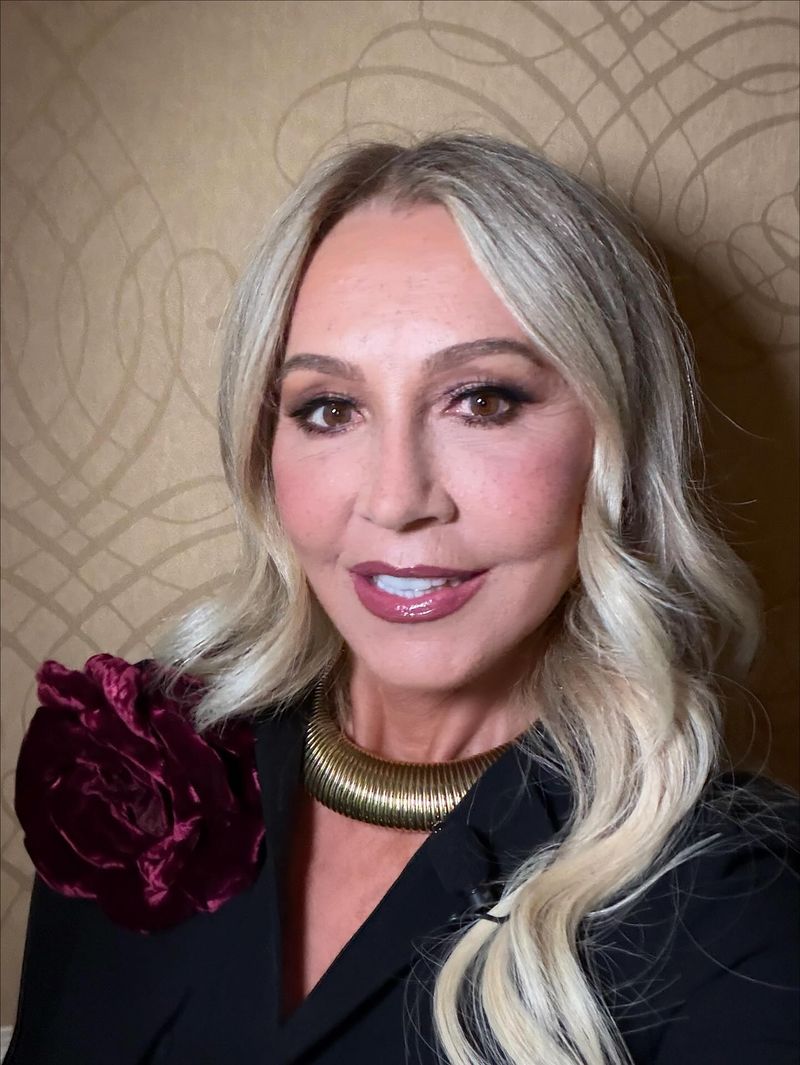 anastasia soare