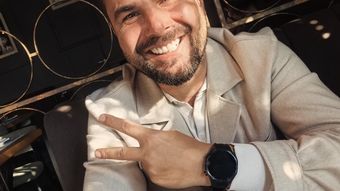 Cum arată fiul lui Adrian Mutu, la 23 de ani. Mulți nu l-au recunoscut și a atras privirile tuturor la un eveniment din Milano