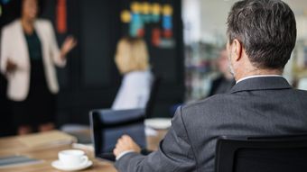 Profesia pe care o avem, poate face diferența la pensionare! Care sunt domeniile cu cel mai mare venit, dar și cu cel mai mic?