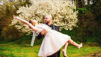 Cât de greu îi este lui Alex Marcu, soțul regretatei Teodora Marcu, și la 6 luni de când tragedia a avut loc? Tânără însărcinată a fost ucisă cu sânge rece, în timp ce se afla cu fiica sa în brațe!