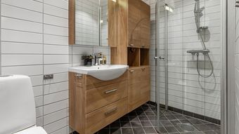 (P) Când simplitatea devine lux: revoluția dușurilor walk-in