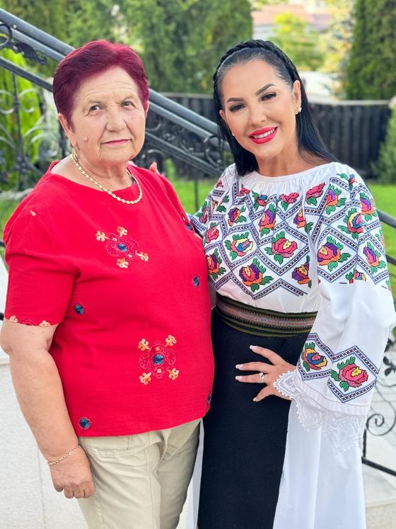 Ce reprezintă magia Crăciunului pentru Angela Rusu? Interpreta de ...