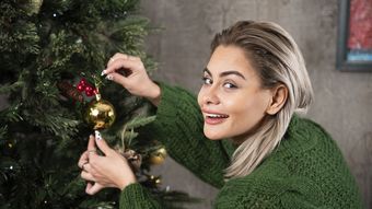 Cum să-ți decorezi bradul de Crăciun în funcție de zodia ta