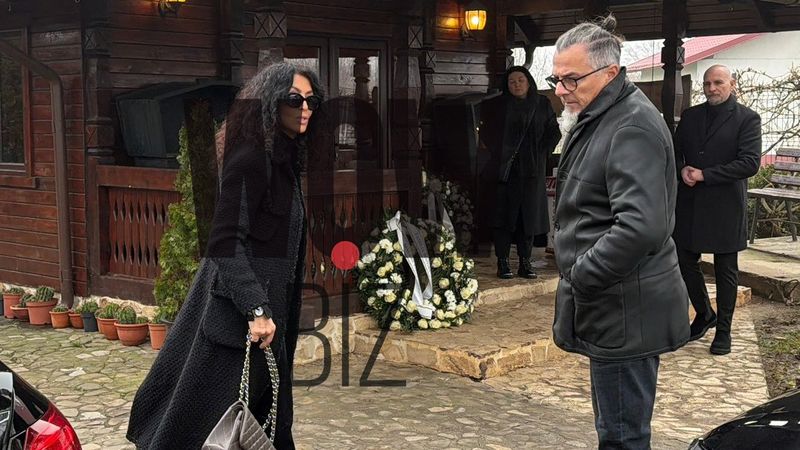 Deces mama Mihaelei Rădulescu