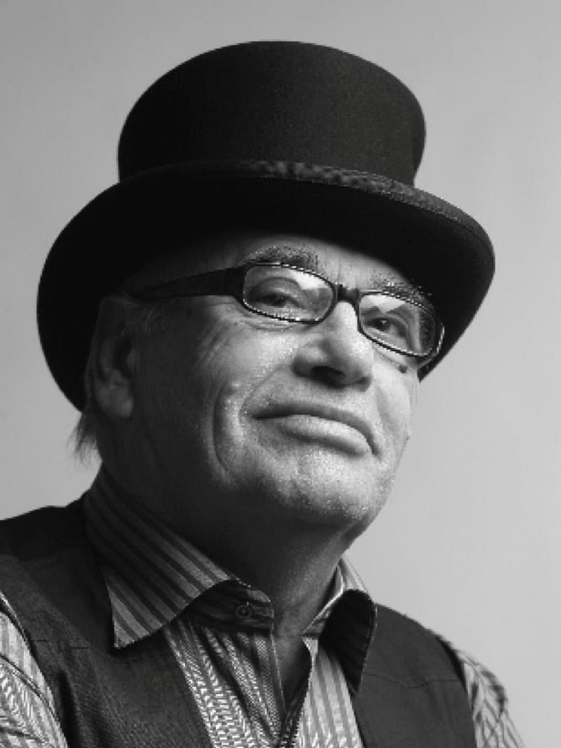 tatal loredanei groza s-a stins din viata