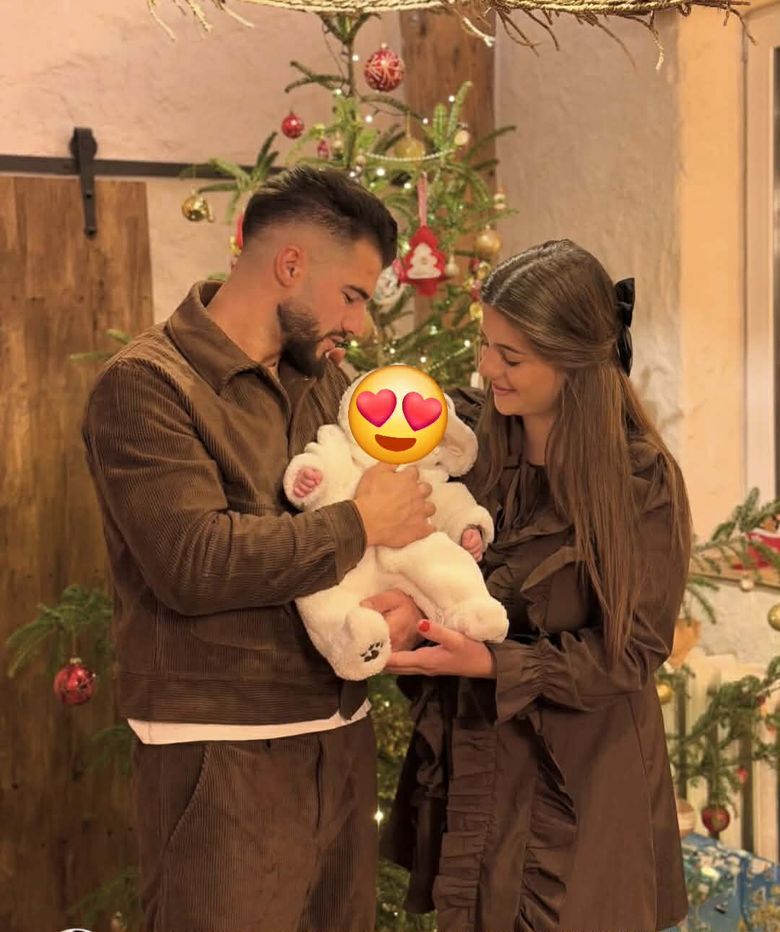 Iancu, Denisa și copilul