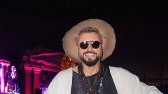 Ce spune Cătălin Botezatu despre averea lui. Designerul mărturisește și motivul pentru care s-a apucat, de fapt, de fashion: “Provin dintr-o familie cu bani, mi-a oferit un statut financiar ridicat.”