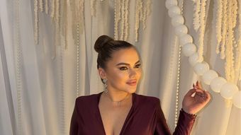 Mesajul lui Carmen de la Sălciua, de la mormântul tatălui său, acoperit de zăpadă. Ce amintiri i s-au declanșat artistei: “Poate că acum o privești de mai aproape decât noi.”