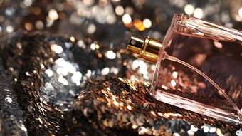 Parfumuri care deschid uși în 2026, în funcție de zodie! Cu siguranță nu vei da greș cu ele