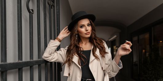 Piesa vestimentară pe care să o adaugi la garderobă în 2026, în funcție de zodia ta