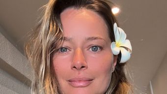 Cum reușește Laura Cosoi să rămână o mamă relaxată, fiind însărcinată acum, cu cel de-al cincilea copilaș? Vedeta TV era deschisă către a aduce pe lume un alt suflet, înainte de a afla că este însărcinată!