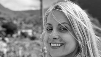 Simona Gherghe a acceptat trendul de pe rețelele de socializare. Ce s-a întâmplat în viața artistei în anul 2016: “Cea mai frumoasă veste din viețile noastre.”