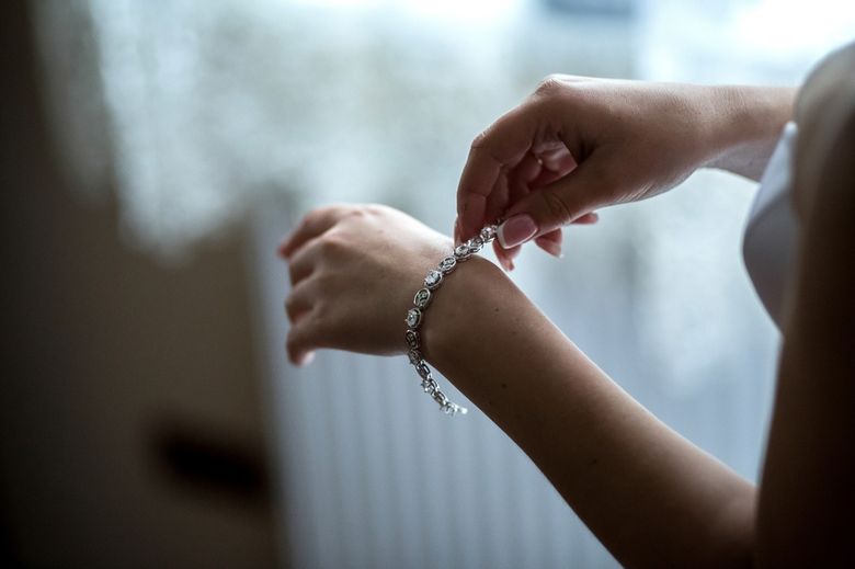 (P) 5 accesorii care transforma instant orice tinuta: ghidul pentru femei