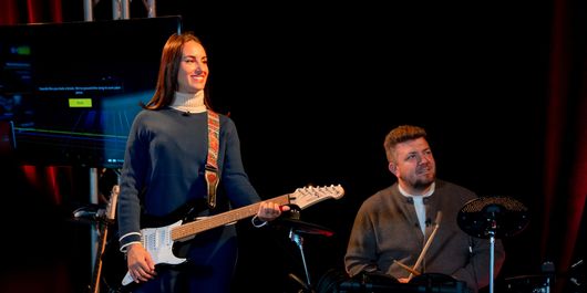 Sâmbătă, de la ora 14:45, la ”ROventura”,  Cluj-Napoca, orașul învăluit în muzică, frumos și poezie