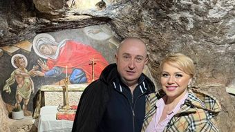 Țara Sfântă, vizitată iar de către cuplul de interpreți de muzică populară, Cornelia și Lupu Rednic! Ce l-a determinat pe artist să facă un botez în Apa Iordanului?