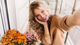 Horoscop 15 februarie 2026: O zodie își folosește răbdarea pentru a evita tensiunile