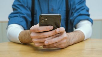 (P) Ce înseamnă o experiență de joc la cazino responsabilă, pas cu pas