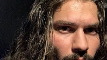 Özgü Delikanlı, actorul  „cameleonic” care cucerește România