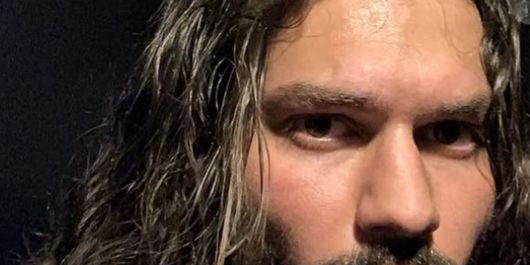 Özgü Delikanlı, actorul  „cameleonic” care cucerește România