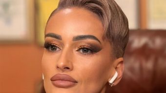 Gabriela Lucuțar, mărturisire șocantă! Cum a pierdut Regina Întunericului o sumă uriașă de bani într-un sicriu: „Știi cât am plâns la mormânt acolo?”