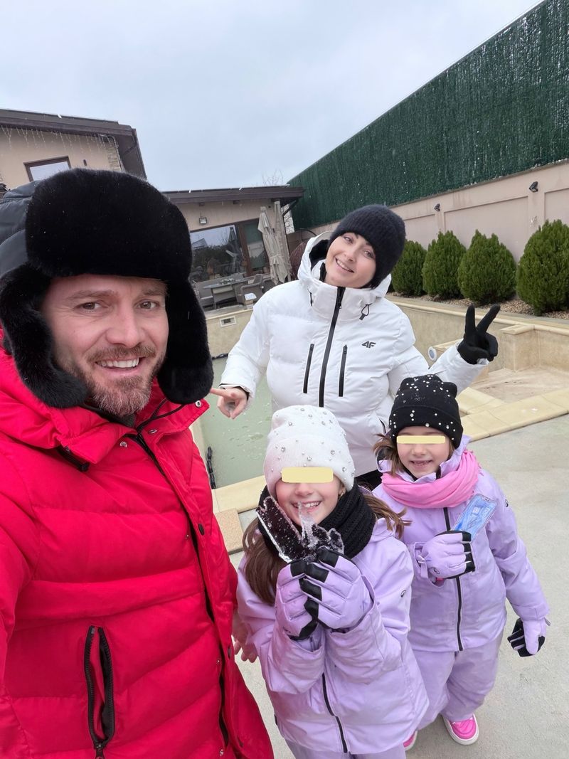 Fetițele Gabrielei Cristea s-au &icirc;mbolnăvit