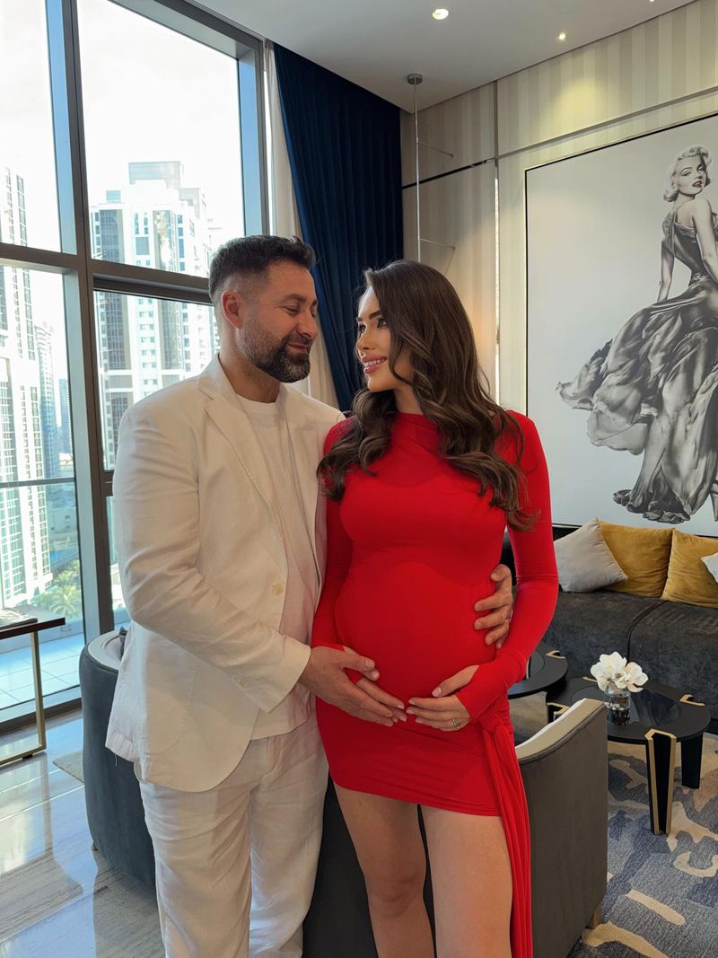 Iustina Loghin este &icirc;nsărcinată