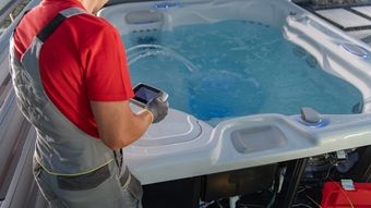 (P) Cum repari cele mai comune probleme la căzile cu hidromasaj