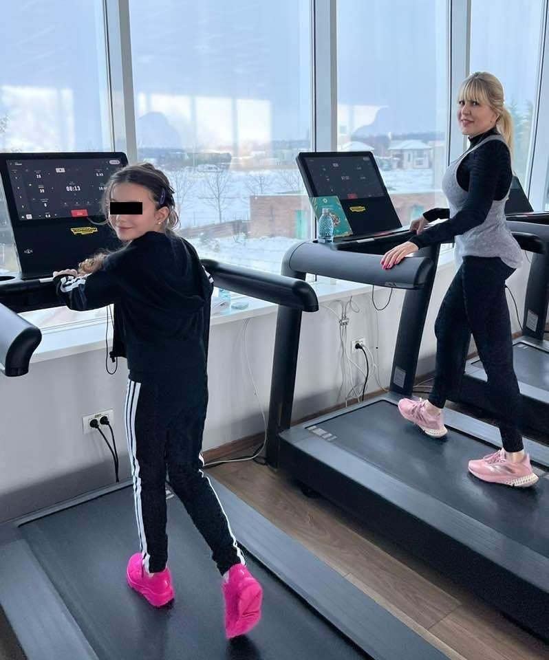 Elena Udrea și fiica