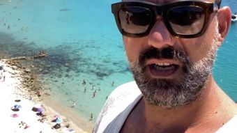 Florin Stamin, confesiuni dureroase despre tatăl său. Cu ce întrebare fără răspuns a rămas vedeta, după moartea părintelui său? „El nu se aștepta la mine să am un parcurs din ăsta în viață.”