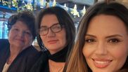 Cristina Șișcanu cu soacra și mama