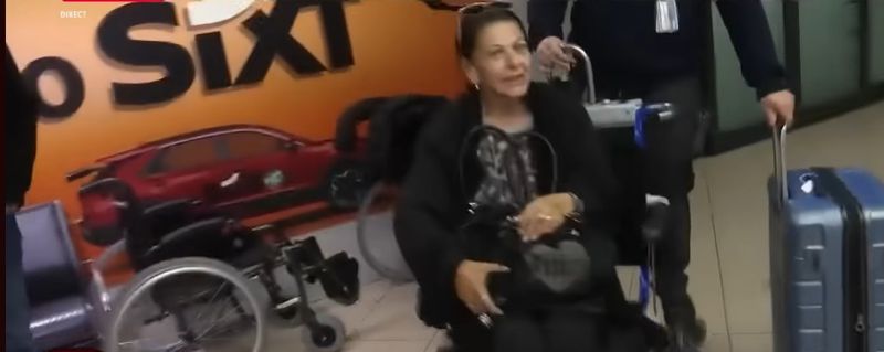 Elena C&acirc;rstea, &icirc;n scaun cu rotile