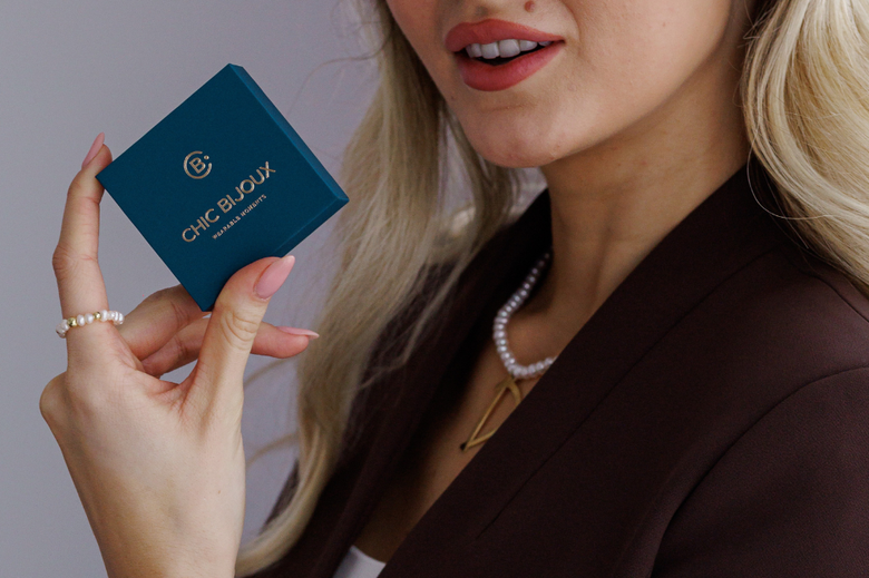 (P) Cum alegi materialul potrivit pentru bijuterii personalizate?