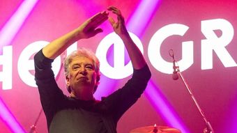 Dan Bittman a izbucnit în lacrimi pe scenă, după moartea lui Mugurel Vrabete! Artistul a fost copleșit de emoție: „Vine o zi...”