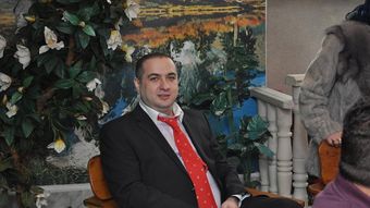 Ce a făcut Leo de la Strehaia în momentul în care tatăl său a murit, mama lui era în spital, iar el nu avea bani pentru medici: “Am băgat mâna și am scos 300 de bucăți.”