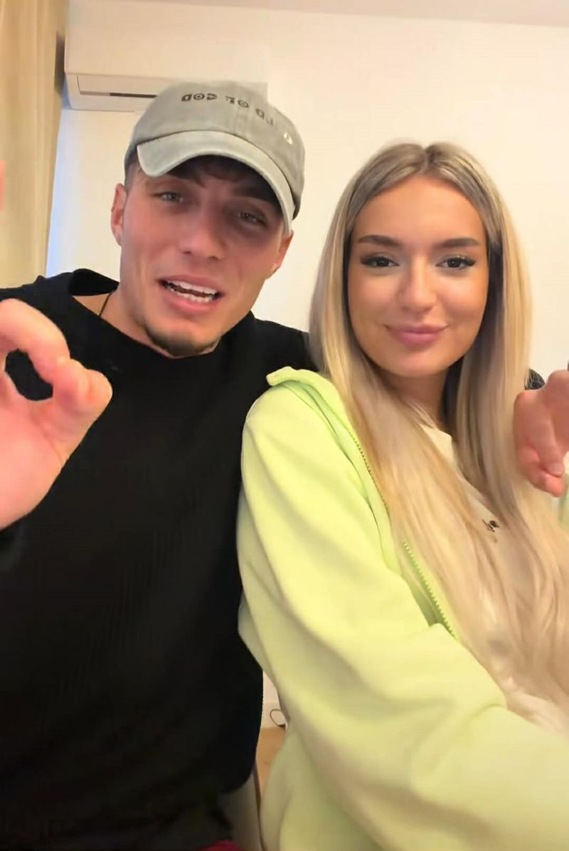 Naomi și Dorobanțu