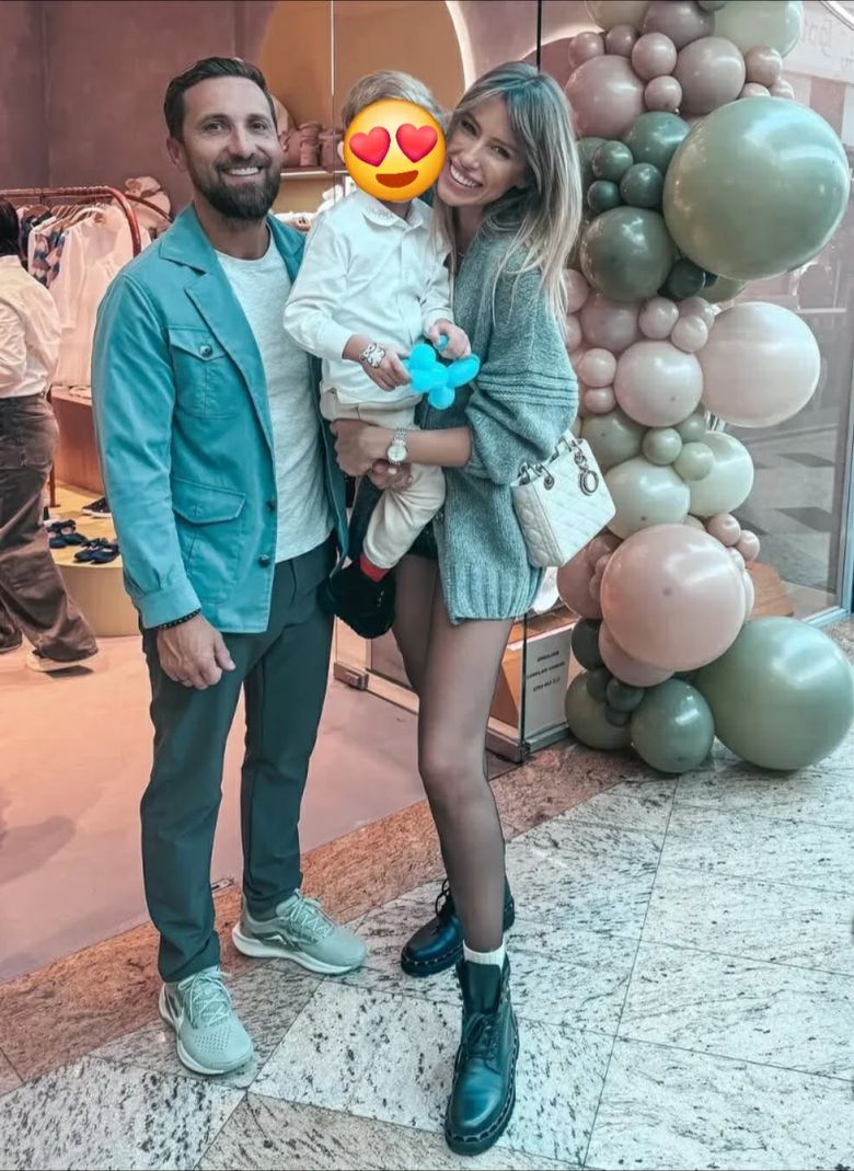 Gabriela Prisăcariu, Dani Oțil și fiul lor