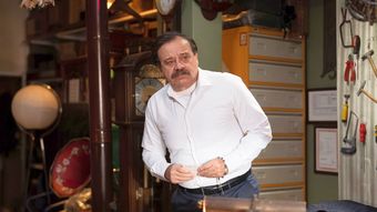 Ce spune celebrul actor turc Reha Ozcan despre personajul său din serialul ”Ai nimănui”, difuzat la Kanal D: “Un protector al cartierului în care locuiește…”