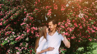 Horoscopul dragostei pentru luna aprilie 2026. Trei zodii își pot cunoaște sufletul pereche