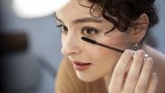 Cum se aplică mascara, pas cu pas