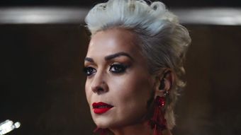 Monica Anghel, declarații despre starea de sănătate. Cum se simte artista după intervenția prin care a trecut: “Nu mai pot să stau așa.”