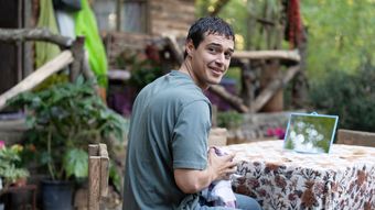 Cine este Kaan Miraç Sezen, chipeșul actor care îl interpretează pe Cemo, în producția „Ai nimănui”