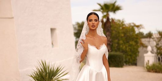 (P) De ce să alegi rochii de mireasă pe comandă? Ghid practic pentru miresele care își doresc un model unic