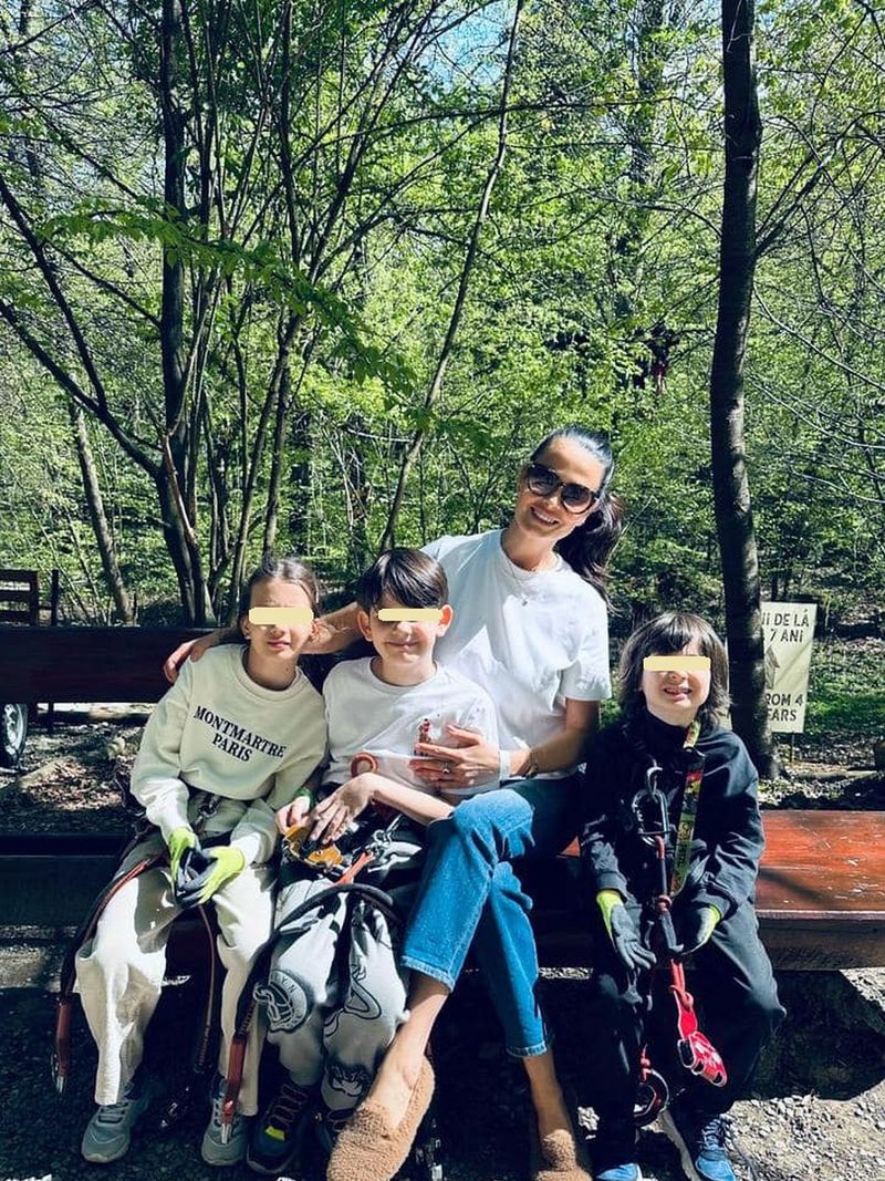 Anca Serea și familia sa