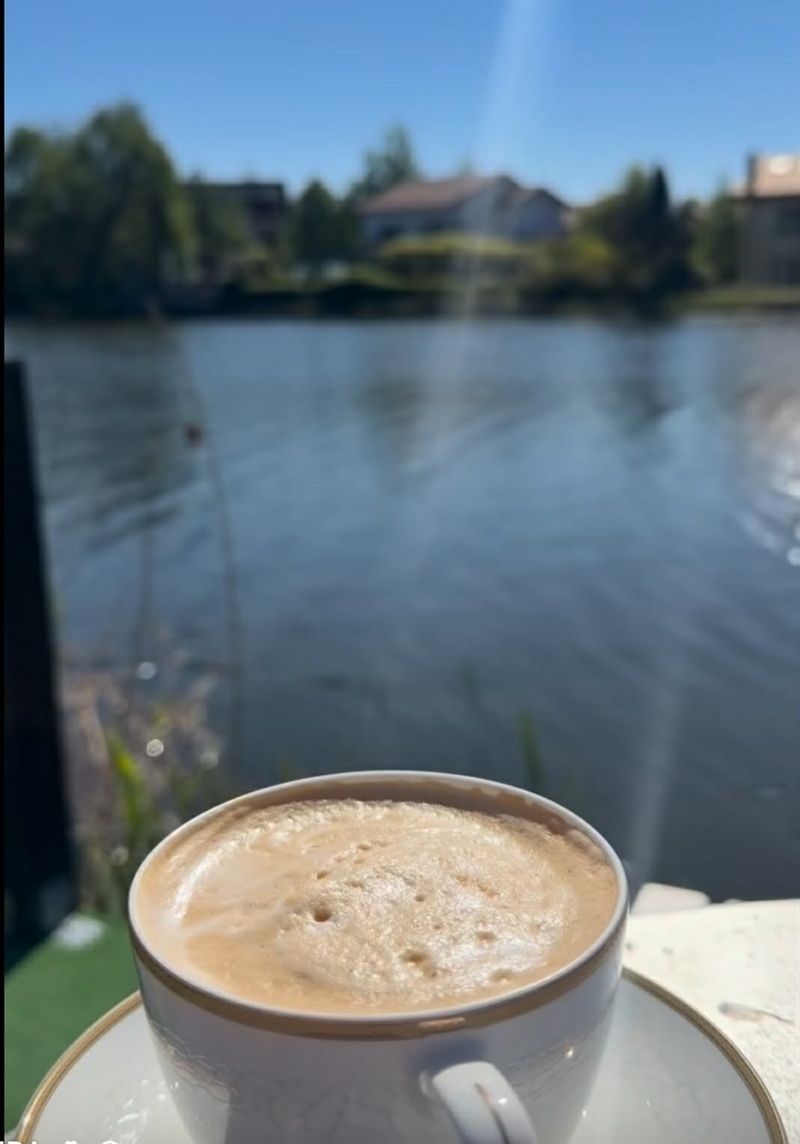 Valentin Sanfira-acasă